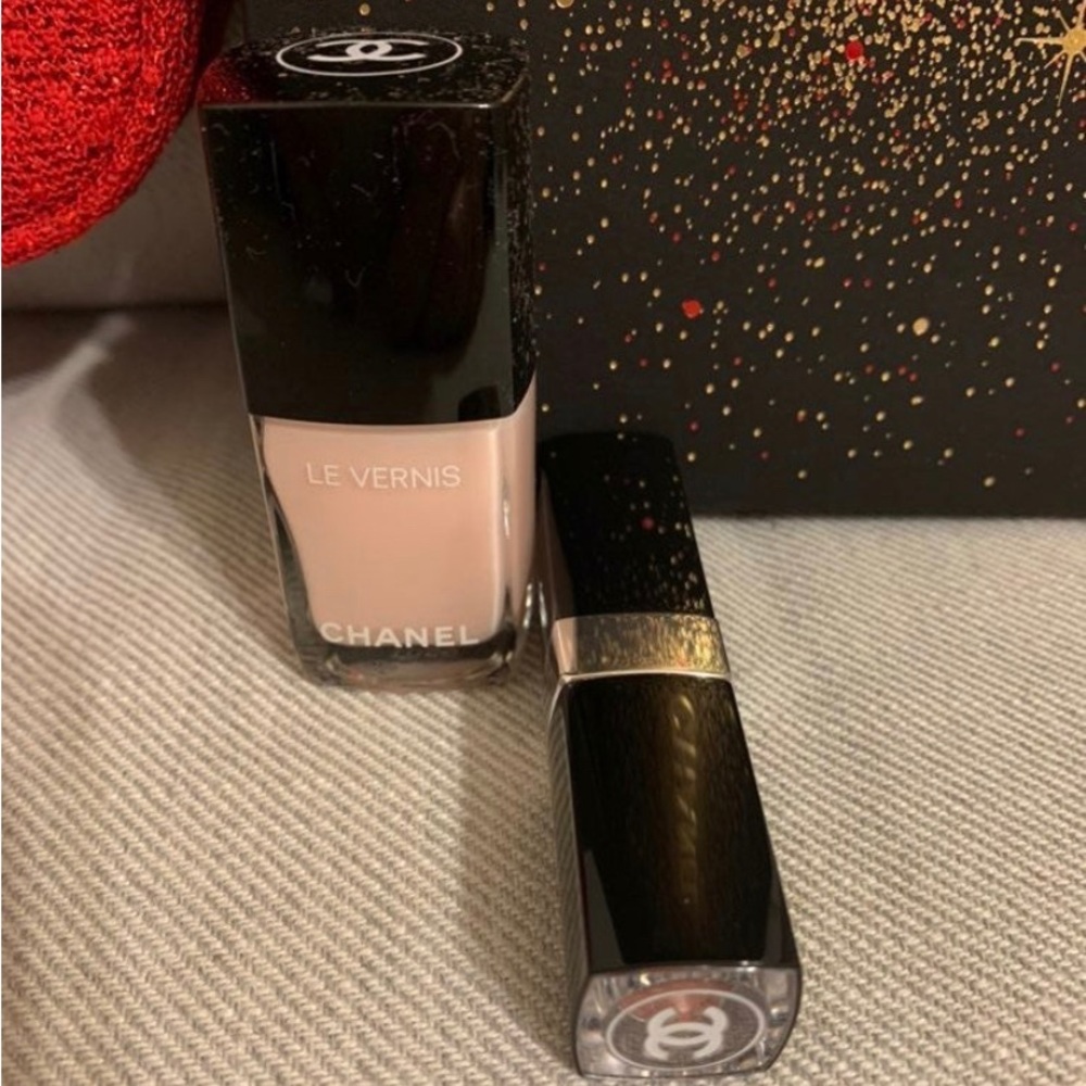 Chanel Nail Polish only per customer